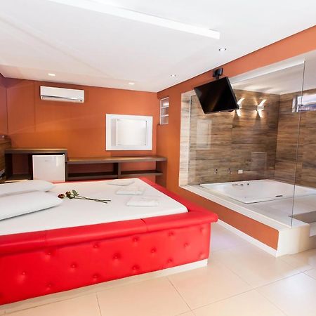Motel Napoleon Almirante Tamandaré Buitenkant foto